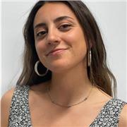 Doy clases particulares de inglés y soy estudiante de pedagogía. Tengo experiencia laboral en el ámbito educativo